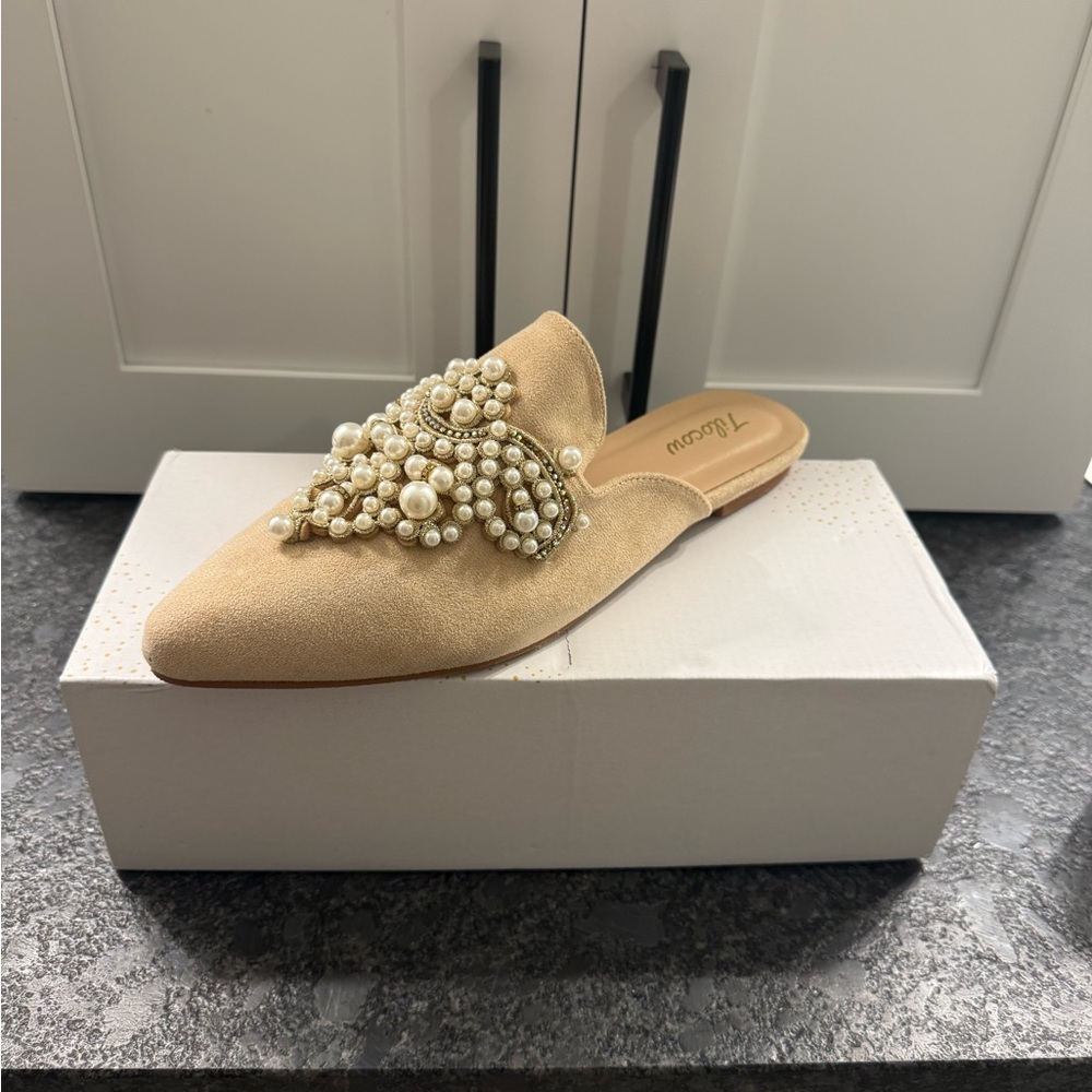 Tilcow Tan Peep Toe Mules